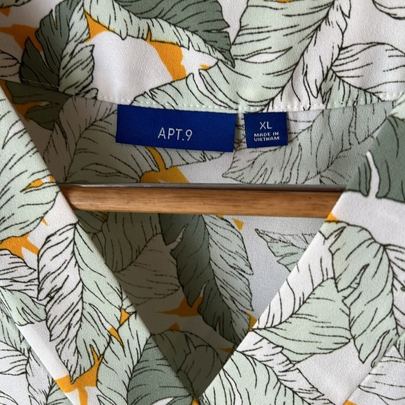 Apt 9 Banana leaf tropical shirt size large - Picture 2 of 4